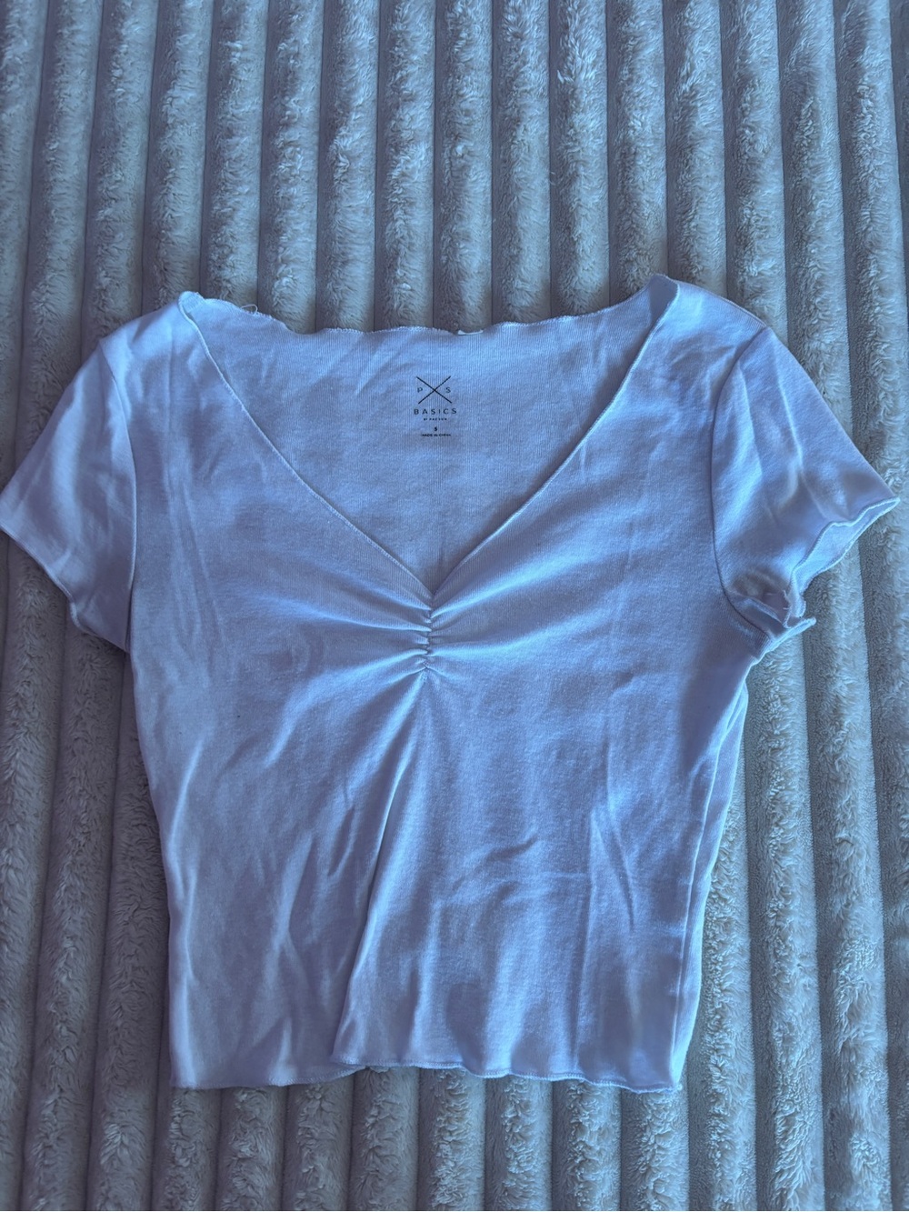 Pacsun Women's white Ruched V-Neck Short Sleeve Top